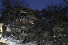 Novi ruski napadi na Ukrajino. V Kijev več tisoč stavb ostalo brez ogrevanja.