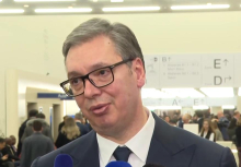 KAKO VAS NIJE SRAMOTA DA NIJEDNOM NE KAŽETE BRAVO ZA DRŽAVU? Vučić: Stotinu dana bez nafte, nijednu kanticu na ulici niste videli!