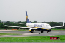 Ryanair umika linije – gre za izsiljevanje?
