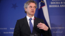 Slovenija: Golob  zasad odbija ući u Trumpov  'Odbor za mir'