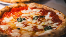 La pizza gratifica il palato degli italiani. Anche a casa