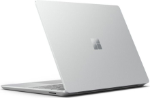 Surface Laptop Go je majhen prenosnik z velikim značajem
