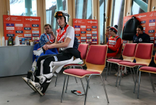 Prvi dan SP-ja v poletih: bo Domen Prevc nadaljeval prevlado v zraku?