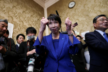 Japonska premierka razpustila parlament. Sledijo predčasne volitve.