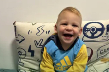 Mališan Luka (2) boluje od cerebralne paralize! Neophodna su sredstva za njegovo lečenje - pomozimo!