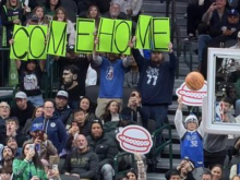 Navijači Dallasa Luko Dončića provocirali s hamburgerji