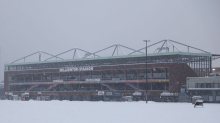 Fußball-Bundesliga: Trotz Schneefalls: St.-Pauli-Spiel soll stattfinden
