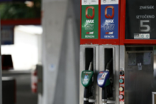 Od torka 95-oktanski bencin dražji za 2,7 centa, dizelsko gorivo pa za 3,7 centa