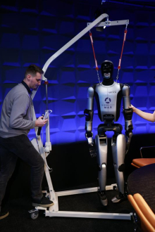 Maša Jazbec: Tehnologija humanoidnih robotov je tukaj, vprašanje je, kako jo bodo sprejeli ljudje