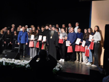 U LJUBAVI I ŽRTVI NEMA PORAZA: Svetosavska akademija u Vukovom domu kulture (FOTO)