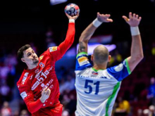 V živo: oslabljeni Slovenci slabo odprli derbi s Hrvaško