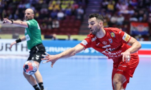 Srnina sestra u suzama gledala što se događa. Nažalost, u drugom dijelu napustio je dvoranu