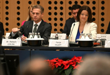 Kadrovske rošade pri imenovanju veleposlanikov