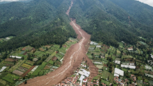 Zahl der Todesopfer nach Erdrutsch in Indonesien auf mindestens 34 gestiegen