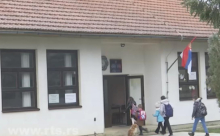 Školska slava obeležena u seoskoj školi posle 12 godina: Bila pod katancem deceniju, a onda se sa dolaskom novog sveštenika desilo ovo