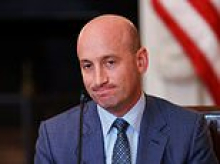 Stephen Miller walks back comments on shooting of Alex Pretti as Kristi Noem throws immigration guru under the bus