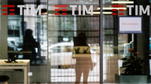 Tim, via libera dei soci alla conversione delle azioni risparmio in ordinarie