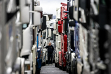 Škoda zaradi blokad avtoprevoznikov iz nečlanic EU-ja na Balkanu že večstomilijonska