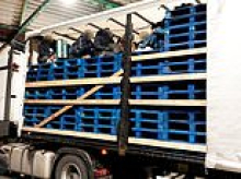 Taxi drivers among five arrested as part of a people smuggling sting by the NCA