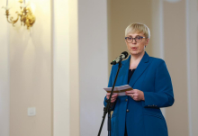 Pirc Musar umaknila kandidaturo Cirila Keršmanca in znova predlagala Barbaro Kresal