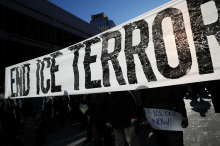 Ulice Minneapolisa in drugih mest zavzeli protestniki proti delovanju ICE-a