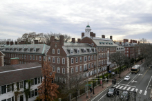 Trump od Univerze Harvard zahteva milijardo dolarjev odškodnine
