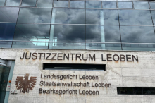 Mutter gestand vor Haftrichter,  Sohn (11) mit Messer getötet zu haben