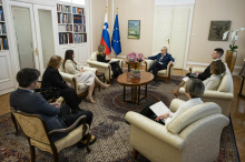 Najprimernejša kandidata za predsednika KPK-ja sta Katarina Bervar Sternad in Denis Stroligo