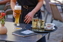 Keine Abzüge, kein Lohnzettel: Scheinbeschäftigung in Gastrobetrieb