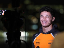 Norris se v smehu strinja s stavnicami: Russell je velik favorit!