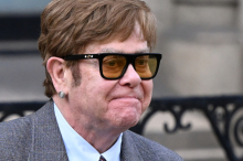 Elton John vor Gericht: Popstar wirft Medien „abscheuliche“ Methoden vor