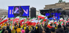 Berlin: Tausende Menschen demonstrieren für Freiheit in Iran