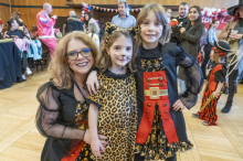 Kinderfasching: Im Gösserbräu feierten Bienen, Leoparden und Piraten