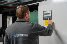 Pohlajevanje strežniških prostorov: tihi varuh delovanja IT-sistemov