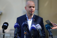 Sodišče dva napadalca na ribniškega župana obsodilo na zaporno kazen