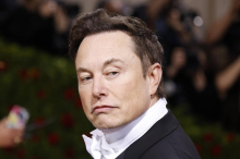 So reich wie Musk, Mateschitz & Co: So lange müssten Österreicher sparen