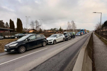 Söding-St. Johann: Direkt vor Kfz-Werkstatt: Vier Autos krachten auf der B70 zusammen