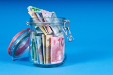 „Geld macht sexy“: Drei Viertel finden, Geld macht Menschen attraktiver