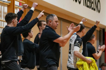 Na derbiju vodilnih znova brez zmagovalca, Trimo ostaja na vrhu