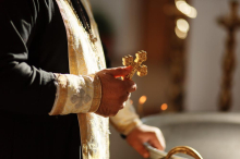 Da li je greh prati veš na crveno slovo: Sveštenik rešio dilemu mnogih Srba, svi zaboravljaju jednu stvar