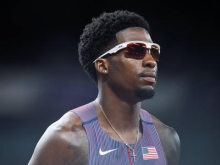 Khaleb McRae z neuradnim dvoranskim rekordom na 400 m