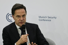 Rutte: Nihče v Evropi ne bo menjal jedrskega dežnika ZDA