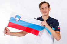 Svetovni rekorder in prvak z zlatim orlom ima zdaj še posamično olimpijsko medaljo