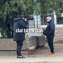 Luka glumio unuka bez novca, pa nagradio dobrotu sa 20.000 dinara: Testirao je prodavca, pa rešio da ga iznenadi zbog jednog poteza