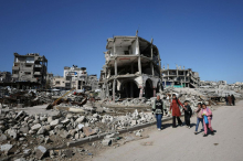 V izraelskih napadih v Gazi ubitih najmanj 11 Palestincev