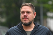 ŠTIMAC PREKRŠIO MERU ZABRANE POSEĆIVANJA JAVNIH SKUPOVA Blokader zbog govora u Orašcu ide u pritvor?