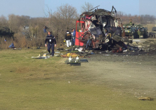 STRAŠAN ZLOČIN BEZ PRESEDANA OSTAJE NEKAŽNJEN I POSLE 25 GODINA: Godišnjica napada na autobus 