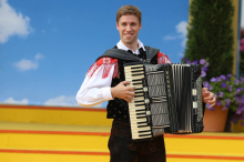 Verbot der Ärzte: Sašo Avsenik darf vorerst nicht Akkordeon spielen 