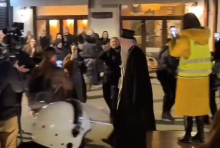 BLOKADERI ŽELE DA SE OBRAČUNAJU SA SRPSKIM IDENTITETOM, ZATO UDARAJU NA SPC I MATICU SRPSKU! Istoričar Graovac sinoć bio u NS, svedočio divljanju blokadera