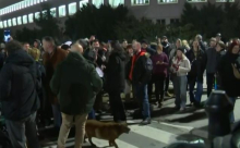 OGLASILO SE VIŠE JAVNO TUŽILAŠTVO NS POVODOM NASILJA BLOKADERA: Protest u blizini SNP-a kvalifikovan kao krivično delo nasilničko ponašanje